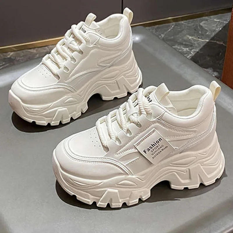 Nowe modne sneakersy na platfo – Sewing New recenzja i cena